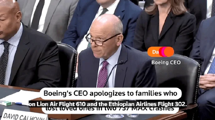 波音CEO承认公司报复“吹哨人”