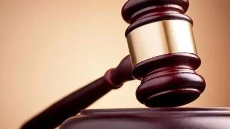 女子被家政偷走50瓶茅台，两个多月后才发现？警方：偷了30多瓶