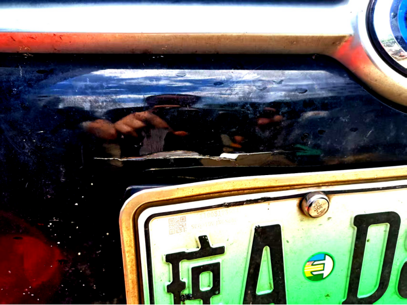 保险理赔“踢皮球”新能源车主苦等难修车，永诚保险的理赔行为引质疑